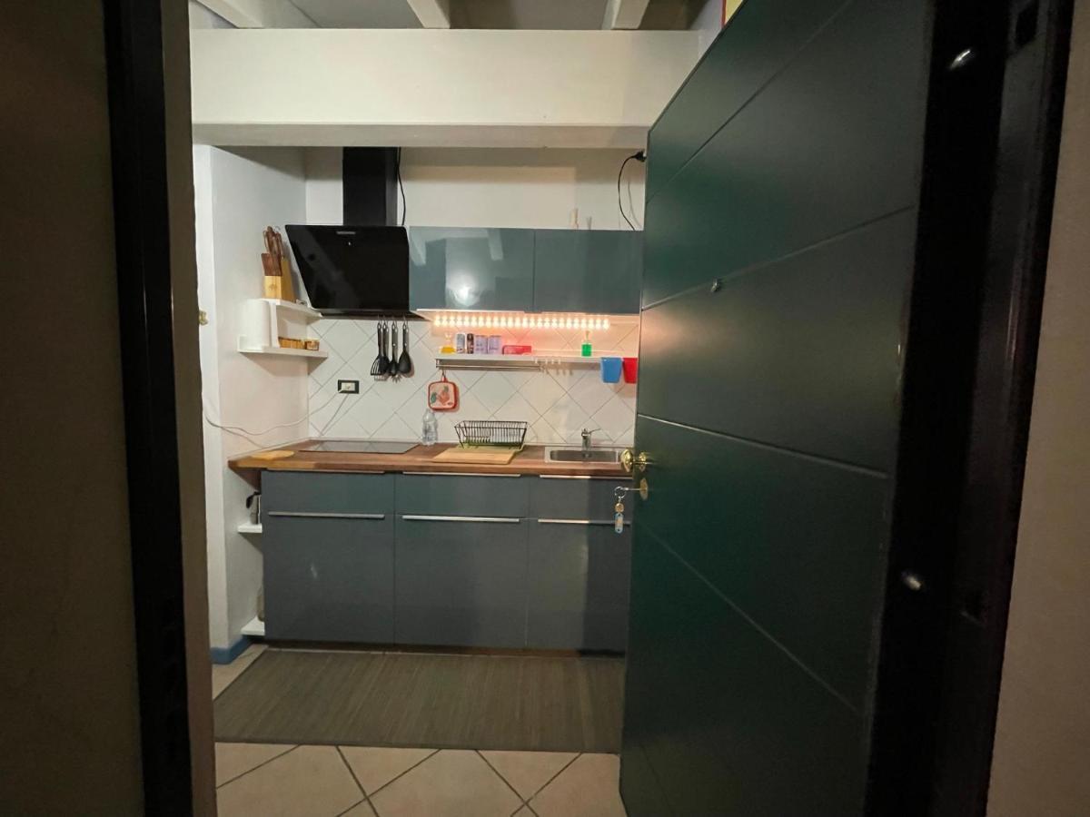 Mansardine Metropolitane Apartment Бреша Екстериор снимка