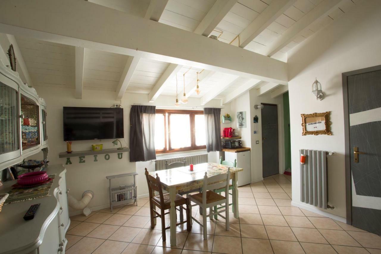 Mansardine Metropolitane Apartment Бреша Екстериор снимка