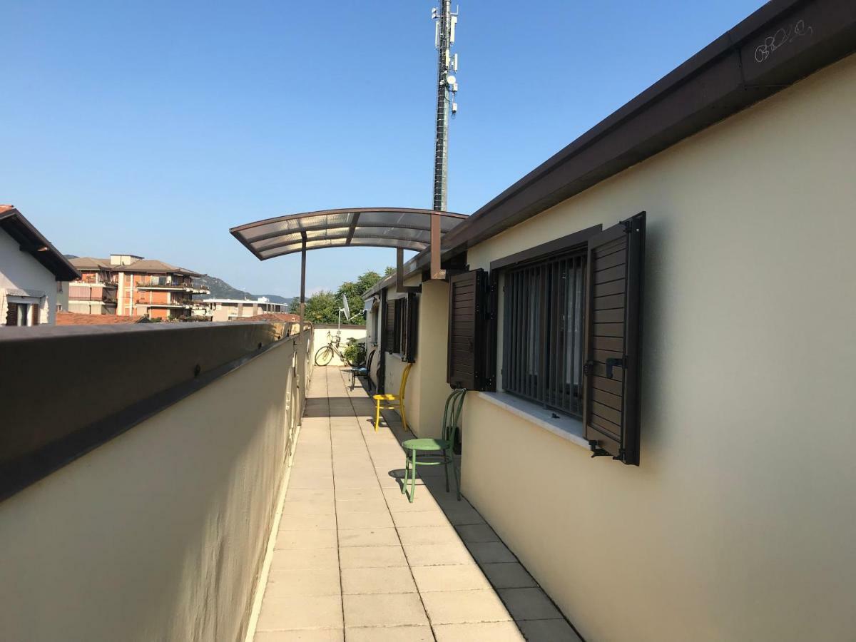Mansardine Metropolitane Apartment Бреша Екстериор снимка
